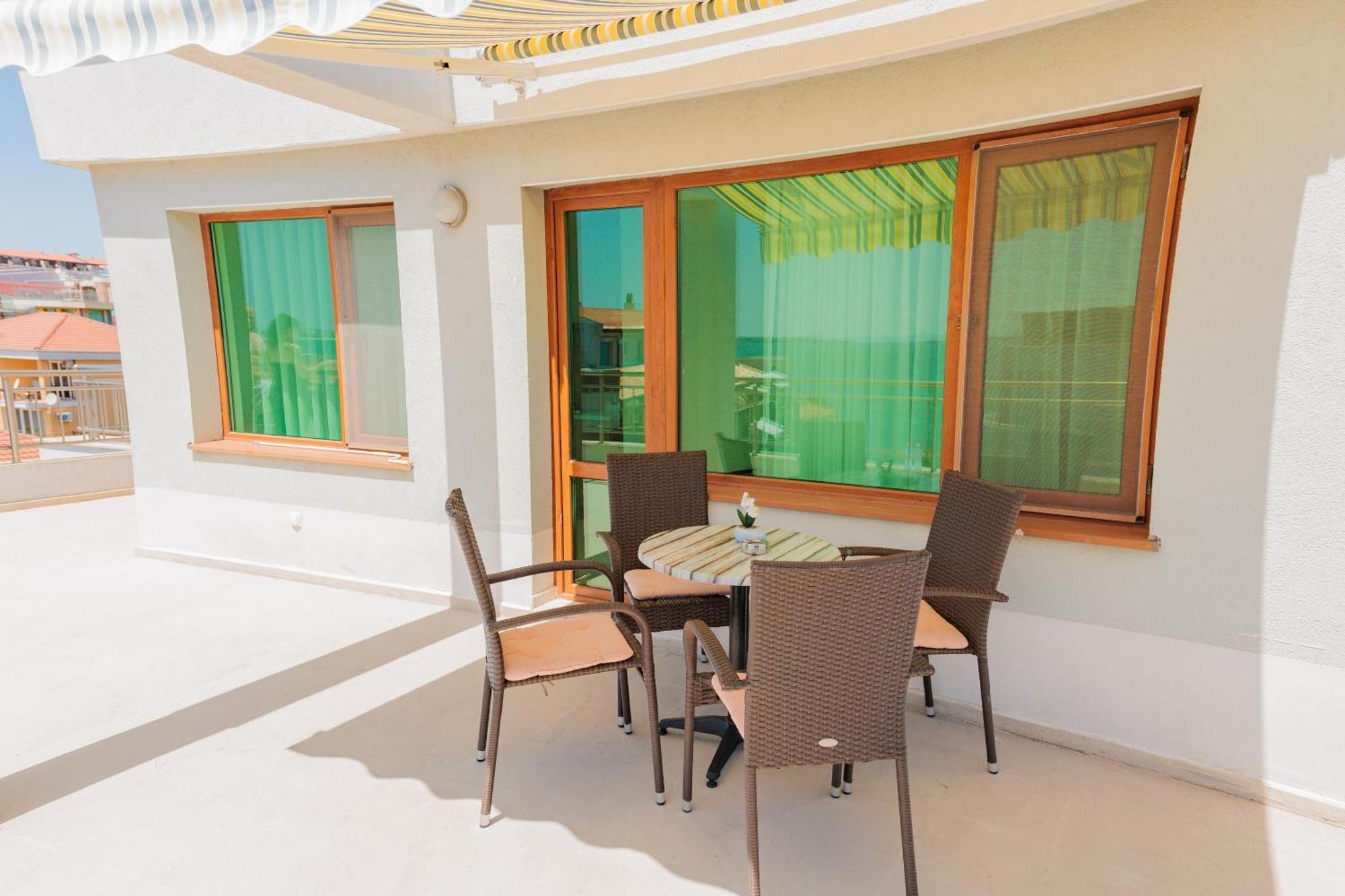 Black Sea Apartments Święty Włas Zewnętrze zdjęcie