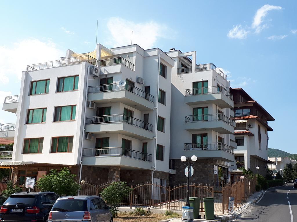 Black Sea Apartments Święty Włas Zewnętrze zdjęcie